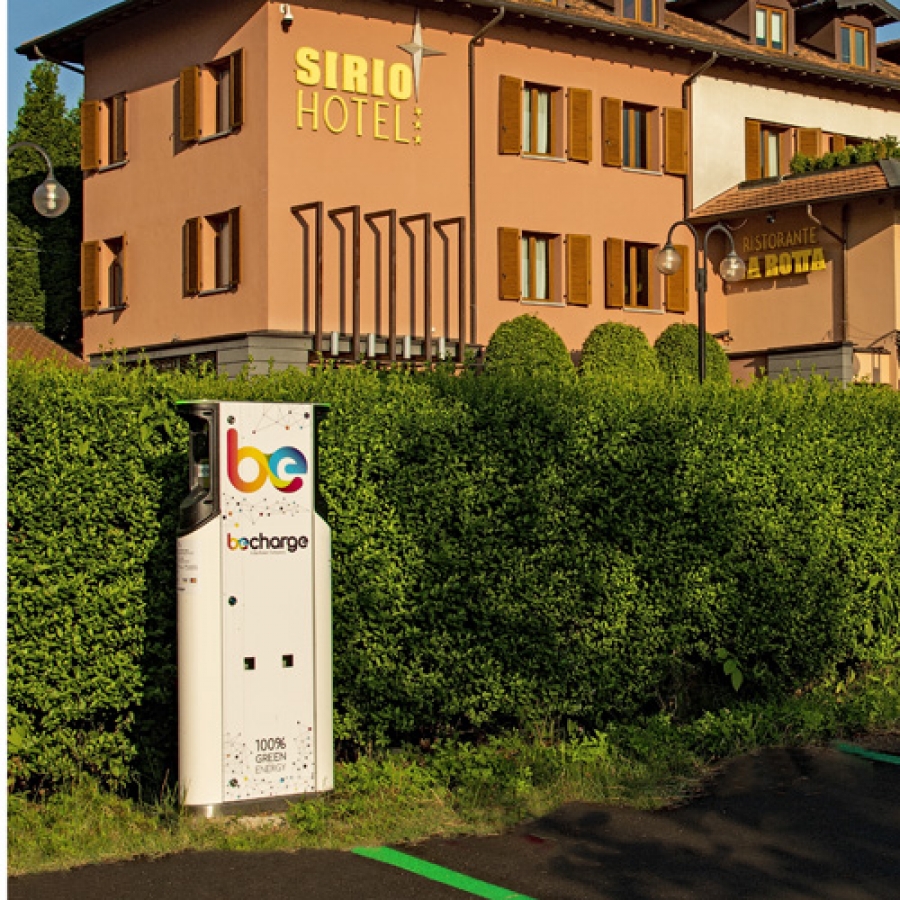 Ricarica la tua auto elettrica da Sirio Hotel